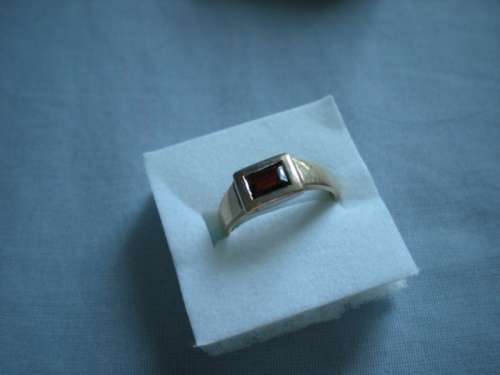 Gold Ring with Genuine Ruby marked,  Secondhand - GREAT condition hardly any wear