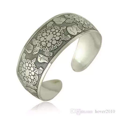 Stunning Bracelet / Bangle  in Tibetan Silver - intricate detail