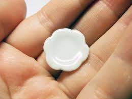Miniature Food, Re-ment, Collectable Handmade Dollhouse Miniature White Plate x 4