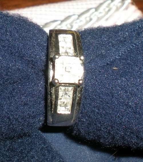 Sterling Silver Ring 5 Cubic Zirconia