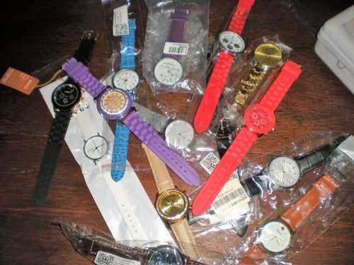 Wholesale Lot - Fashion Watches - 10 different Watches - randomly chosen