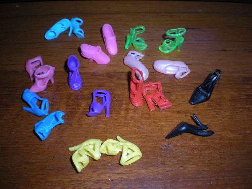 Barbie Fashion House, Barbie Shoes  10 pairs
