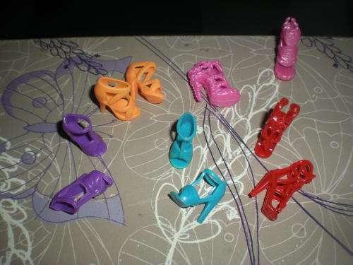 Barbie Fashion House, Barbie Shoes  5 pairs