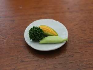 Miniature Food, Re-ment, Collectable Dollhouse Miniature Vegetables on Plastic Plate