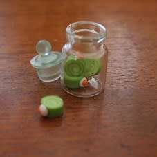 Miniature Food, Re-ment, Collectable 1:12 Dollhouse Miniature Glass Bottle with Swiss Roll