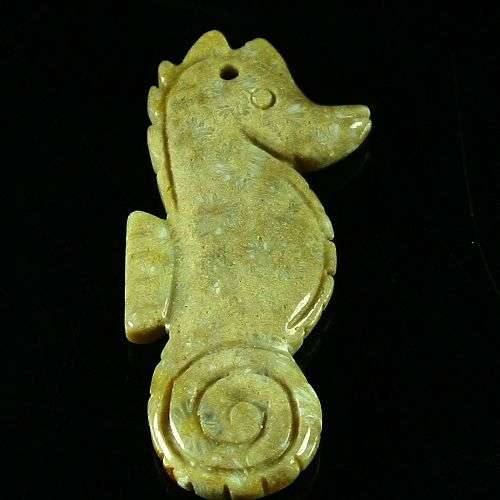Seahorse, pendant - coral Fossal Hippocampi Pendant