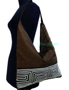 Extraordinairy Silk/Cotton Sling Bag