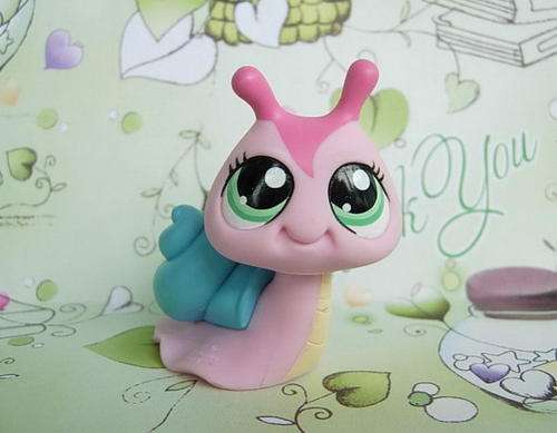 Littlest pet shop, Pink Snail with Blue House #1733