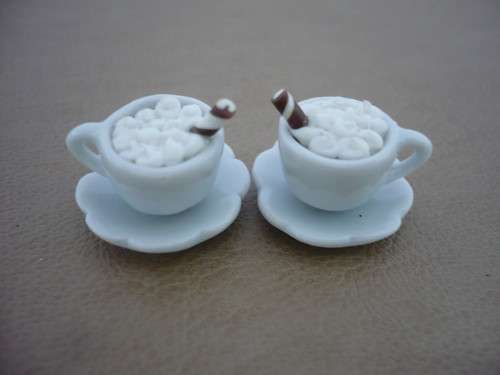 Miniature Food, Re-ment, Collectable Handmade Dollhouse Miniature Coffee cups x2