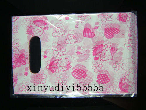 25 Plastic Bags, Hello Kitty Pink 20cm by 13cm nice size for party bags