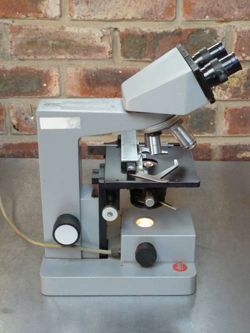 Ernst Leitz Wetzar HM-LUX Microscope  #914453 Made in Germany, from ca. 1975, Collectors Item