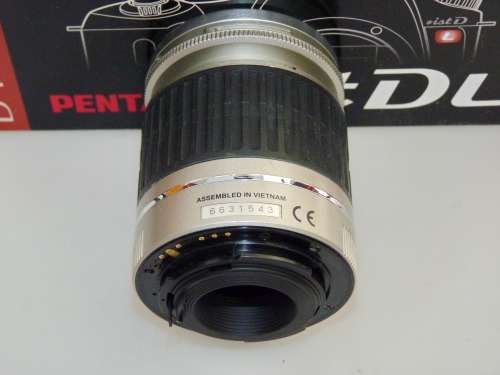 Pentax ist dl Digital Camera incl. Zoom Lens 28-80mm