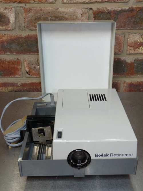 KODAK RETINAMAT PROJECTOR 100W with PROJAR 85MM LENS in working condition / VINTAGE