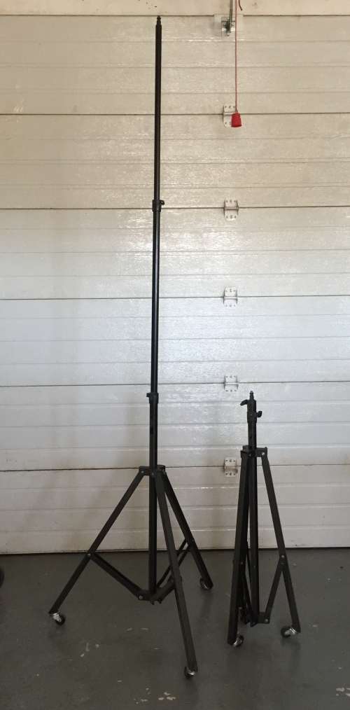 STUDIO PHOTO LIGHT TRIPOD WITH ROLLS HIGHT 2,45m - COMPACT 1m (SET OF 2)