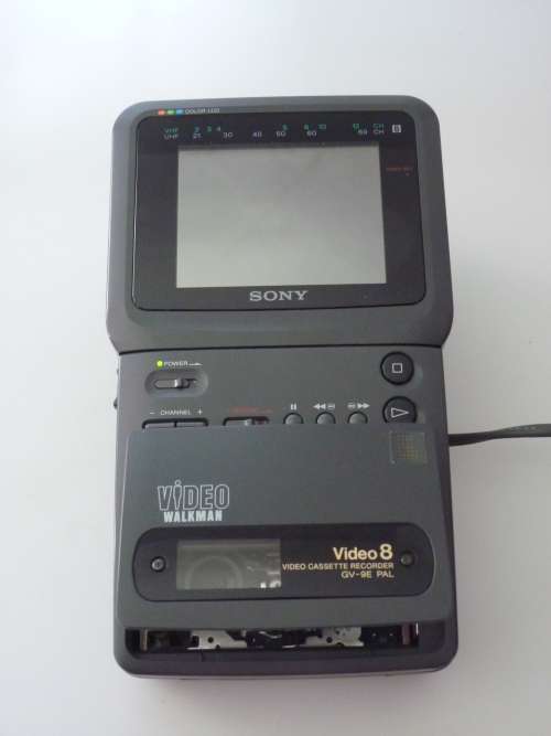 SONY GV-9E PAL VIDEO 8 CASSETTE RECORDER VINTAGE COLLECTORS ITEM