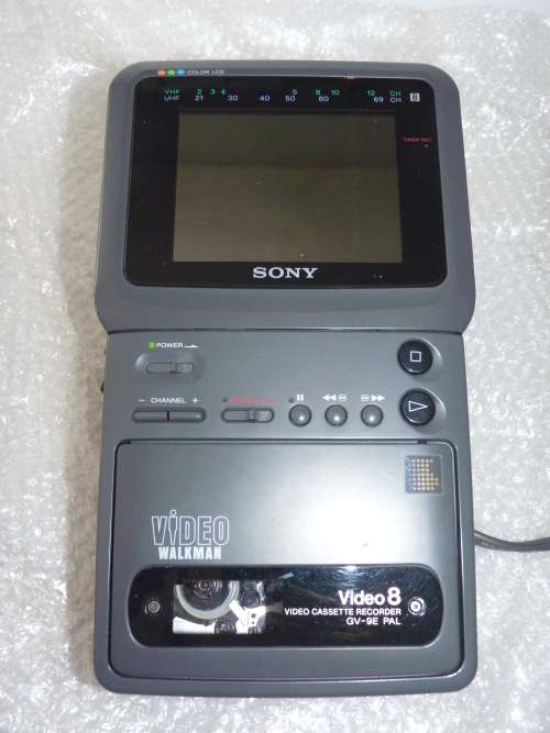 SONY GV-9E PAL VIDEO 8 CASSETTE RECORDER VINTAGE COLLECTORS ITEM