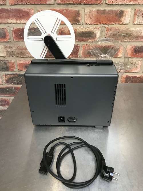 BAUER T 82 FILM PROJECTOR  SUPER 8 / SINGLE 8 / STANDARD 8  COLLECOTRS ITEM