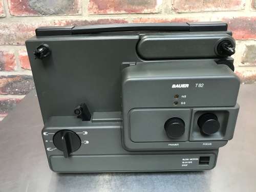 BAUER T 82 FILM PROJECTOR  SUPER 8 / SINGLE 8 / STANDARD 8  COLLECOTRS ITEM