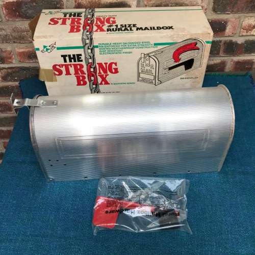 US MAIL BOX , VINTAGE , BUT NEVER USED, STILL IN ORIGINAL BOX