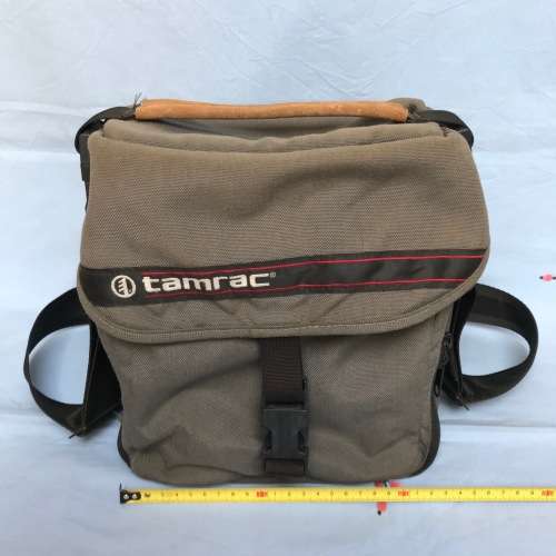 TAMRAC PHOTO BAG GREY in good condition