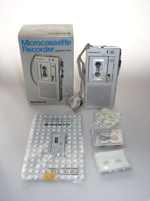 Sanyo  TRC 5700 microcassette recorder dictaphone in original box