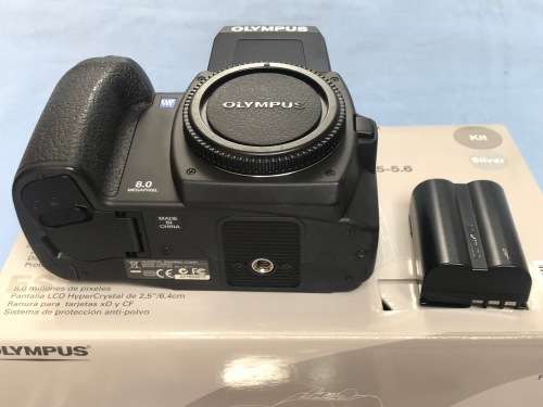 Olympus E-500 digital camera Body in very good working condition.