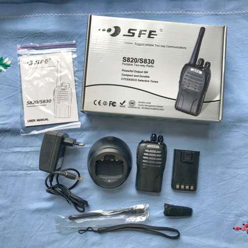 1 X Two Way Radio  - SFE S820 handheld walkie talkie, high quality professional long range