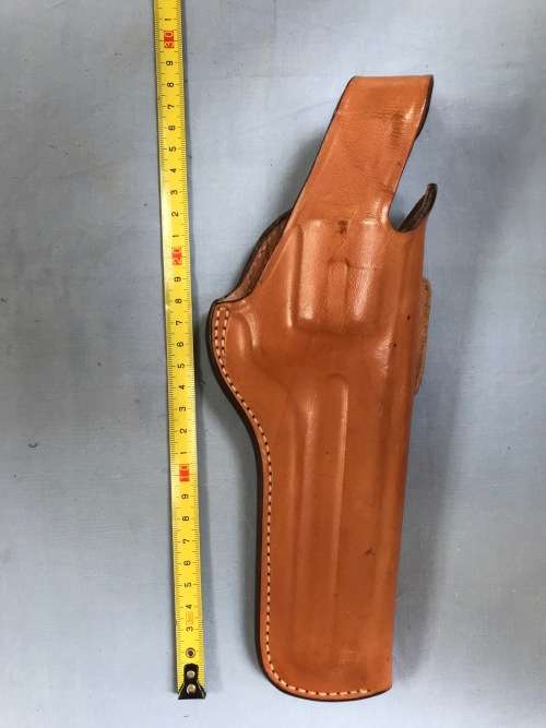 Bianchi #5BH .38 .357 light brown leather holster , very good condition