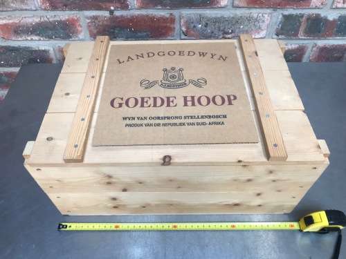 1x  wooden empty wine box , Landgoedwyn, goede hoop