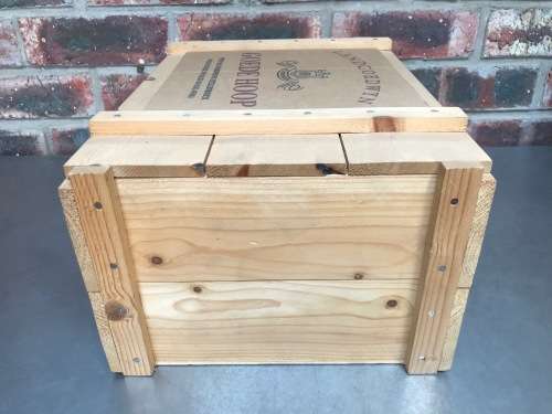 1x  wooden empty wine box , Landgoedwyn, goede hoop