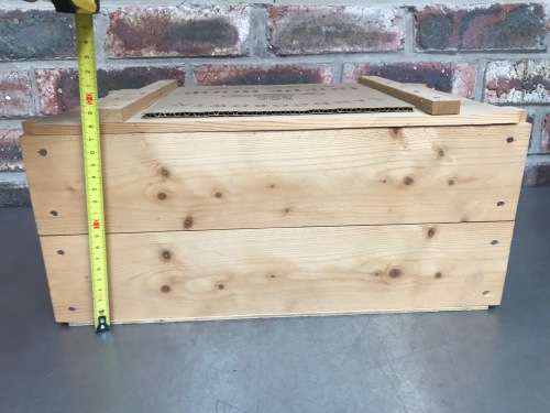 1x  wooden empty wine box , Landgoedwyn, goede hoop