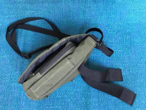 Hedgren canvas cross body bag,forbelt or shoulder bag 17cm x 20cm x 5-8cm, in good condition