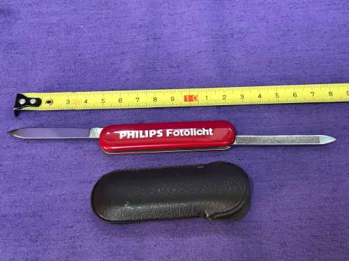 1 x Victorinox knife / Philips Fotolicht , red, collectors item