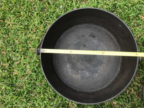 Falkirk Cast Iron Pot Size 6  diameter approx. 30cm