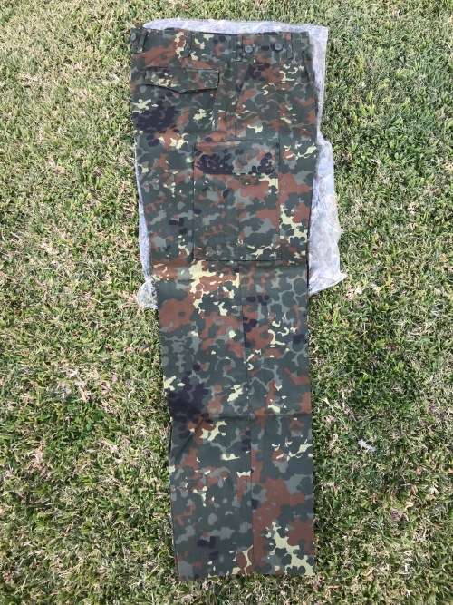 German Military camo army pants light size XL, new