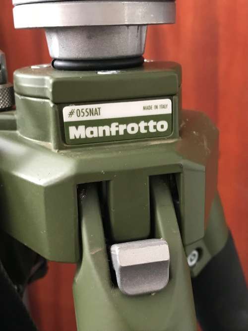 Manfrotto 055NAT Tripod Aluminium Green with Manfrotto Head 141RCNAT, 3-Way Head , Made in Italy