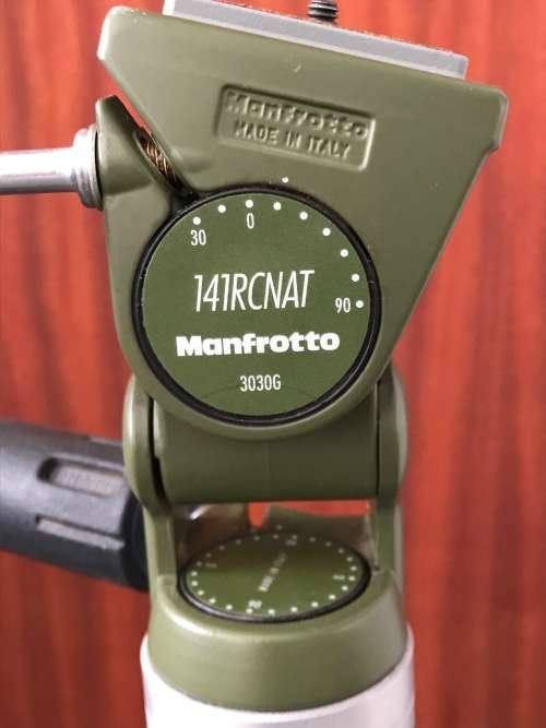 Manfrotto 055NAT Tripod Aluminium Green with Manfrotto Head 141RCNAT, 3-Way Head , Made in Italy