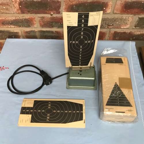Air rifle / air pistol Duell shooting target machine - moving electric , comes with targets