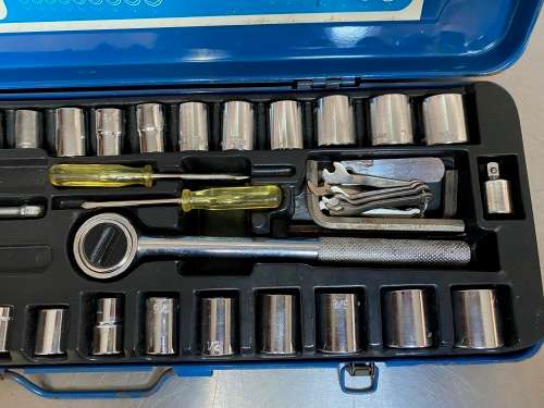 62 Piece Metric Combined Socket tool Set in metal case, vintage