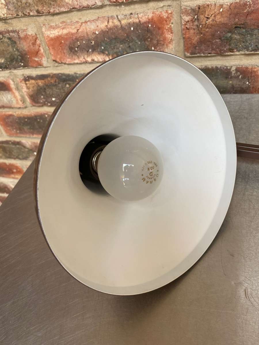 Vintage Retro Office desk lamp, from the 60s / 70s, collectors item, is working, colour is brown