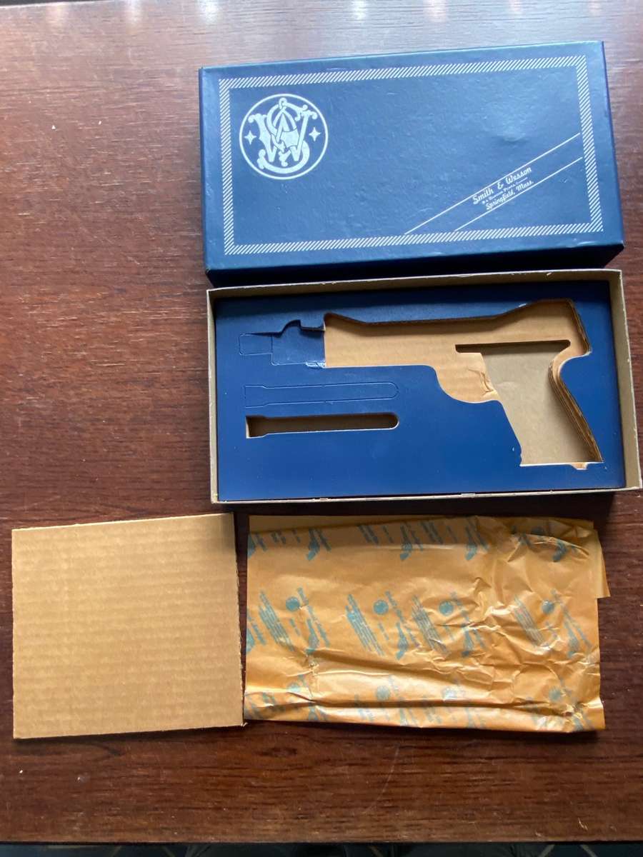 Smith & Wesson empty original box for Model 41 , vintage, rare,