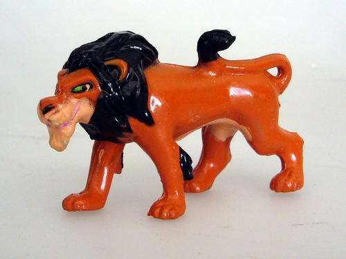 THE LION KING FIGURE DISNEY LION MALE SCAR