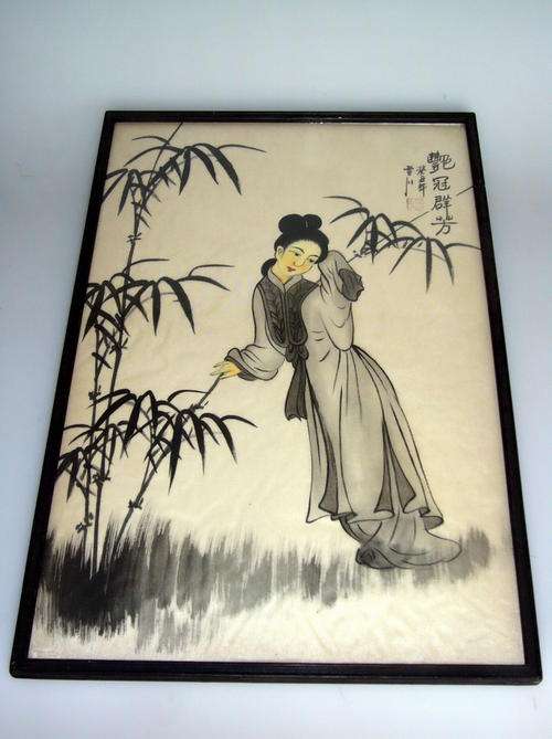 CHINA / JAPAN GEISHA  PAINTING ON SILK WITH WOODEN FRAME VERY OLD