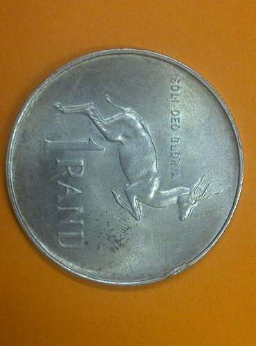 ***INVEST in silver*** 1966 English South African R1 !!!