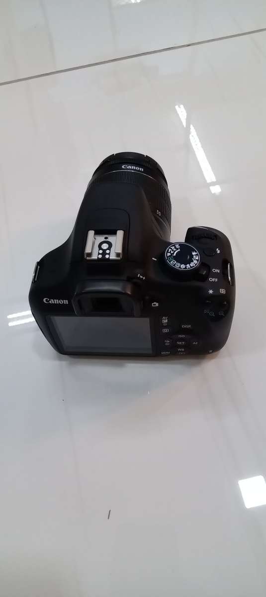 Canon 1200D slr camera