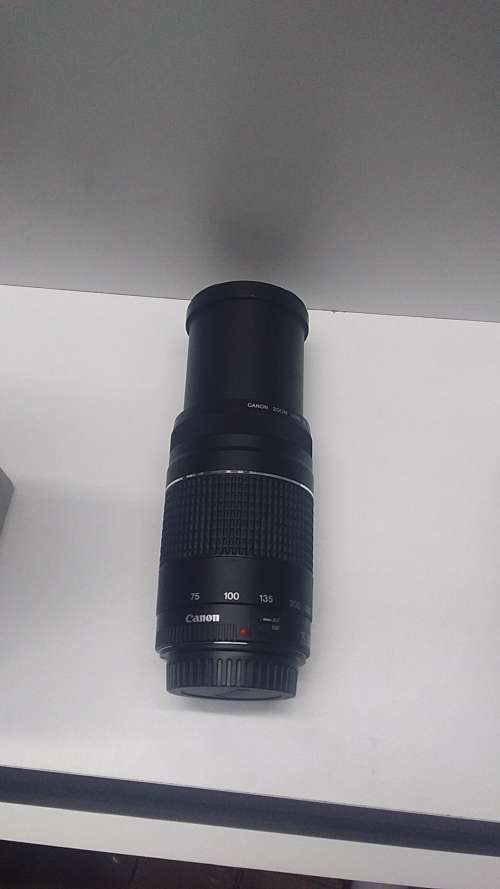 Canon 55-250mm IS Zoom lens