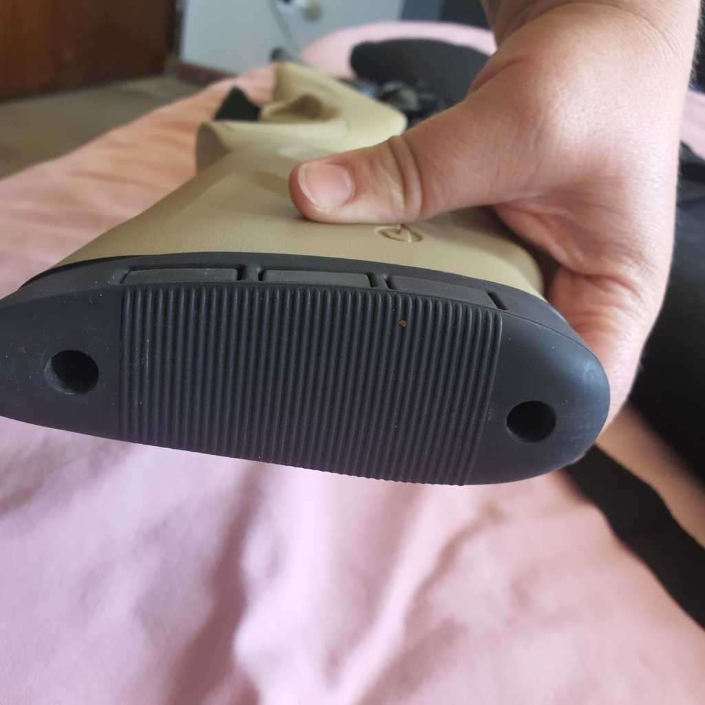 Gamo Replay 10 Maxxim Desert Air Rifle with Rifle Scope, Bag and Pellets