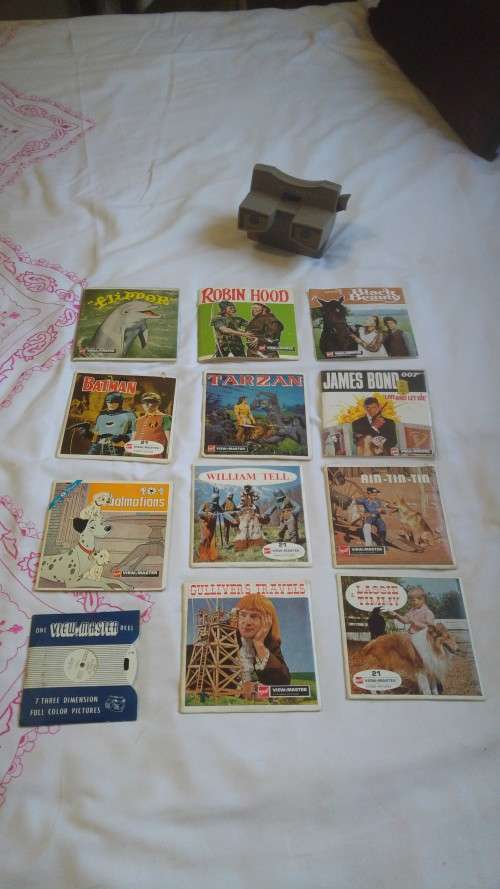 Vintage toy collectors take note: Old View-Master plus 12 reels