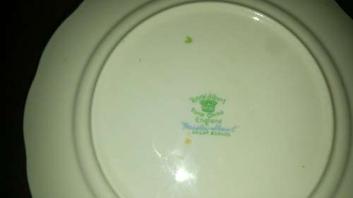 Royal Albert "Paisley Shawl" design cake/side plate