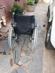 Lightweight aluminium foldable wheelchair